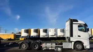 Mercedes-Benz Actros 2545 / Euro 6 / BFD – Bild 5